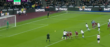 终于能拿分了，欧冠四战全败的本菲卡和阿贾克斯下轮直接交手