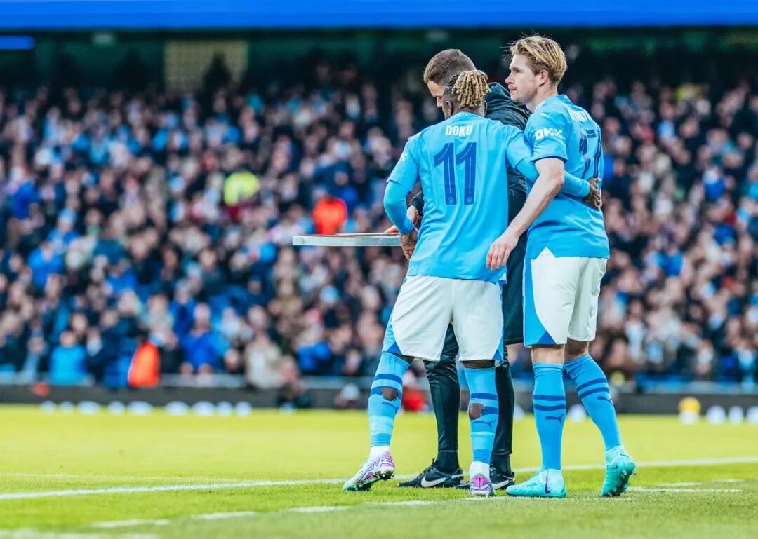 莱特利尔：内马尔上大号时从来不关门，他害怕自己被锁进去