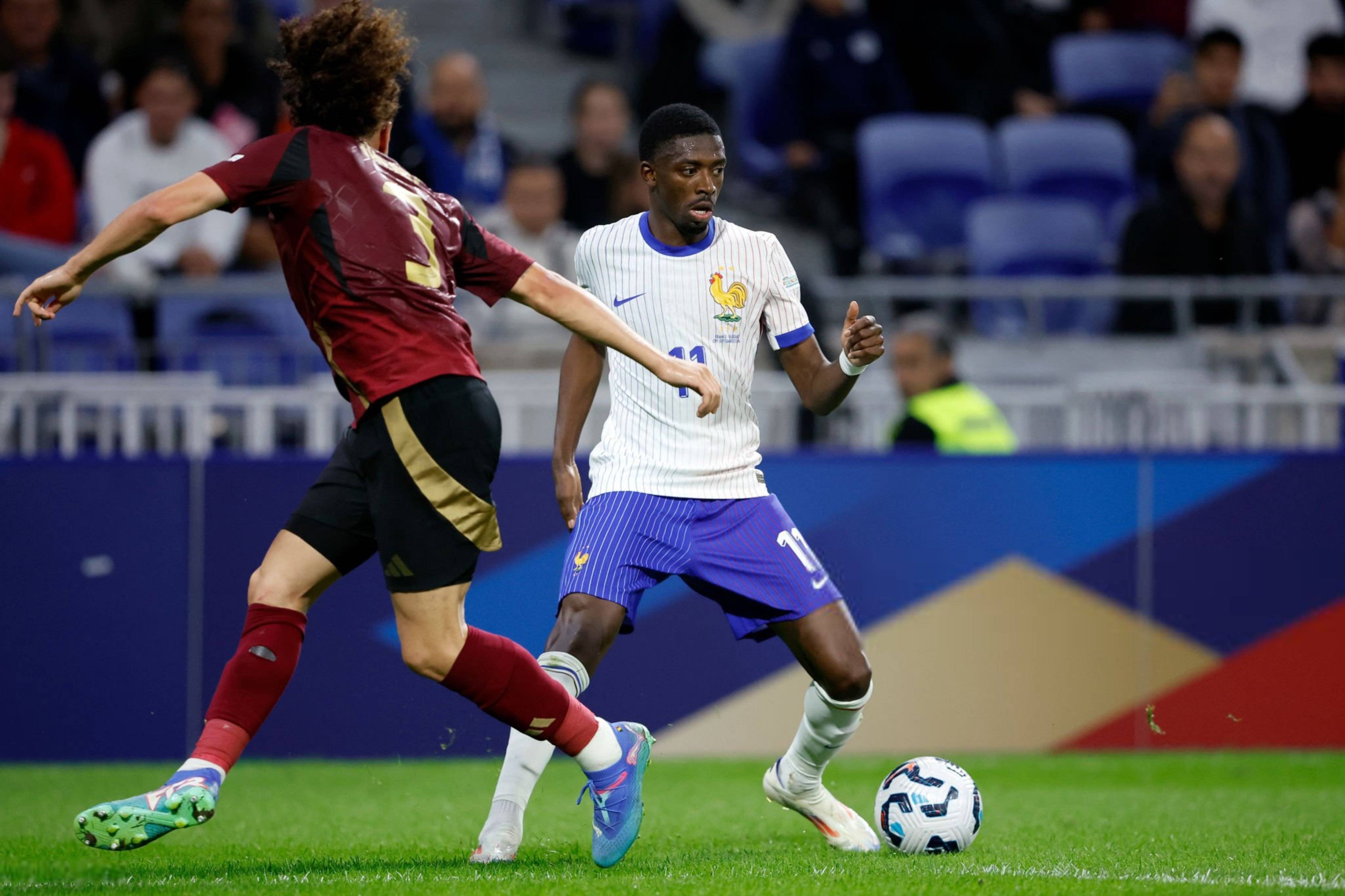 尴尬！王博指导末节换上4名“新人”，许利民指导却仍打不过