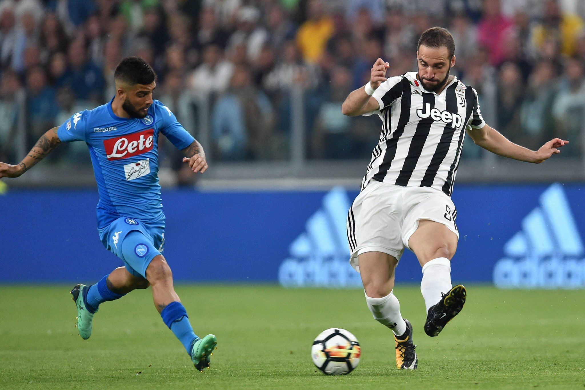 滚起经济雪